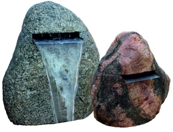 wodotrysk - wodospad z kamienia